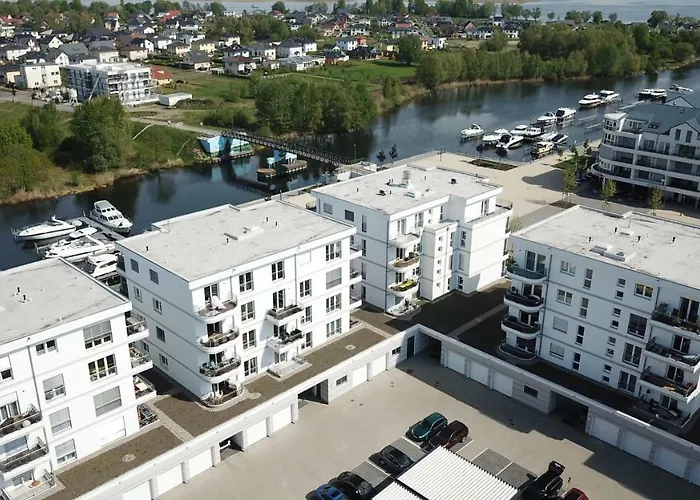 Zernsee-Perle An Der Hafenpromenade In Werder